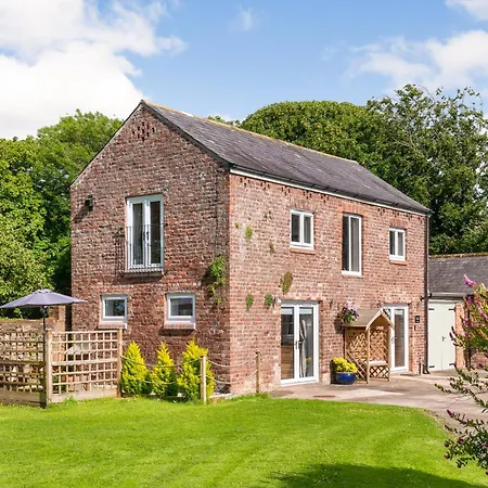 Church House Barn District & Solway Coast With Solway Firth Views 펜션