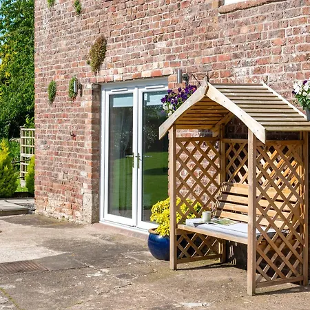 펜션 Church House Barn District & Solway Coast With Solway Firth Views 실로스